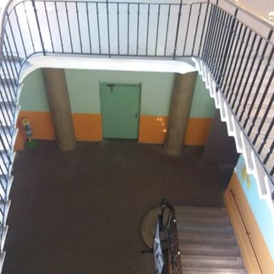 Implantation d’un ascenseur et sa structure auto-porteuse au sein d’un groupe scolaire à Lyon